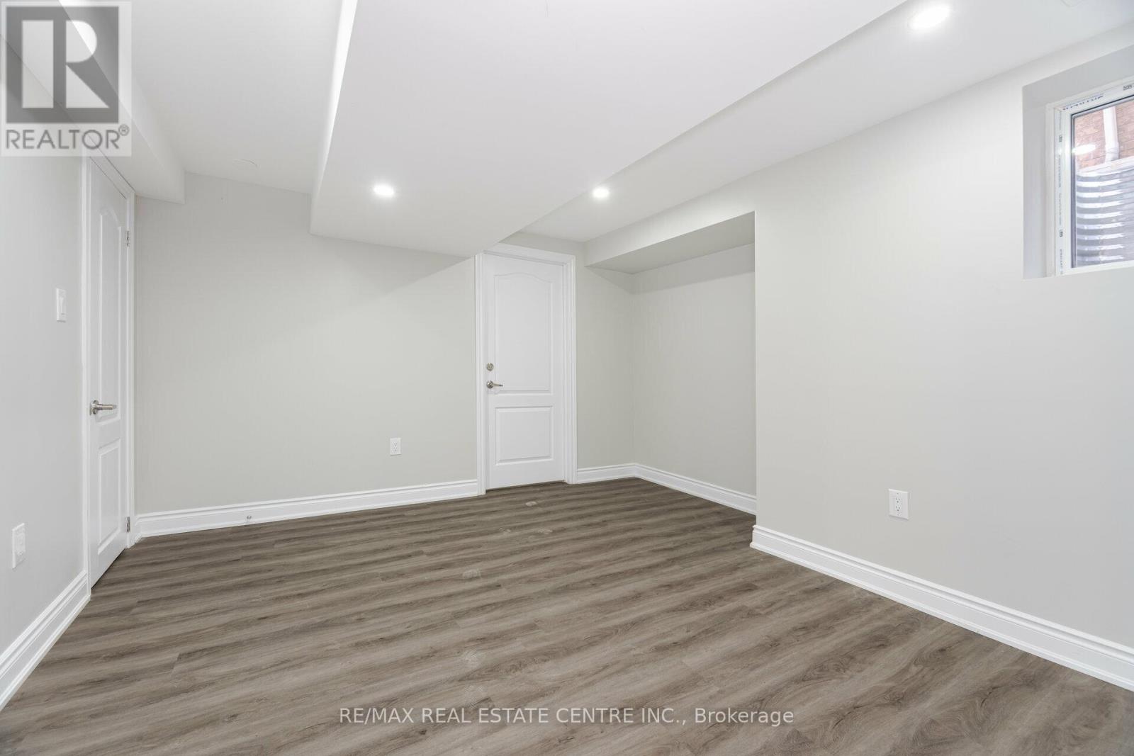 BASEMENT - 111 ASHRIDGE COURT, Mississauga, Ontario
