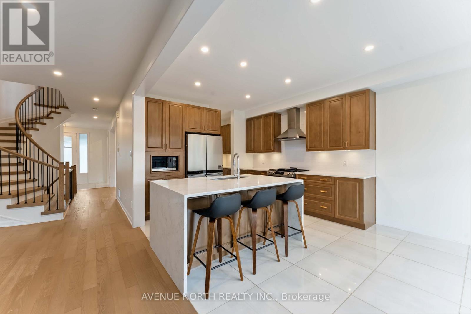 34 Jetty Drive, Ottawa, Ontario  K4M 0E9 - Photo 6 - X12386573