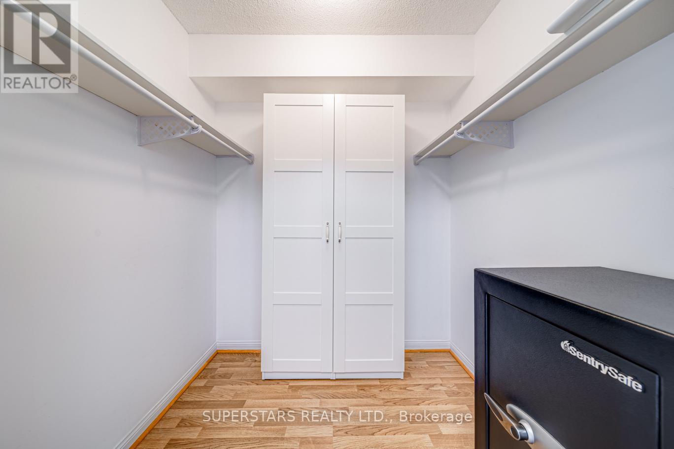 415 - 610 Bullock Drive, Markham, Ontario  L3R 0G1 - Photo 17 - N12386567