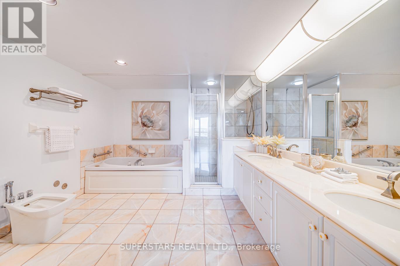415 - 610 Bullock Drive, Markham, Ontario  L3R 0G1 - Photo 18 - N12386567