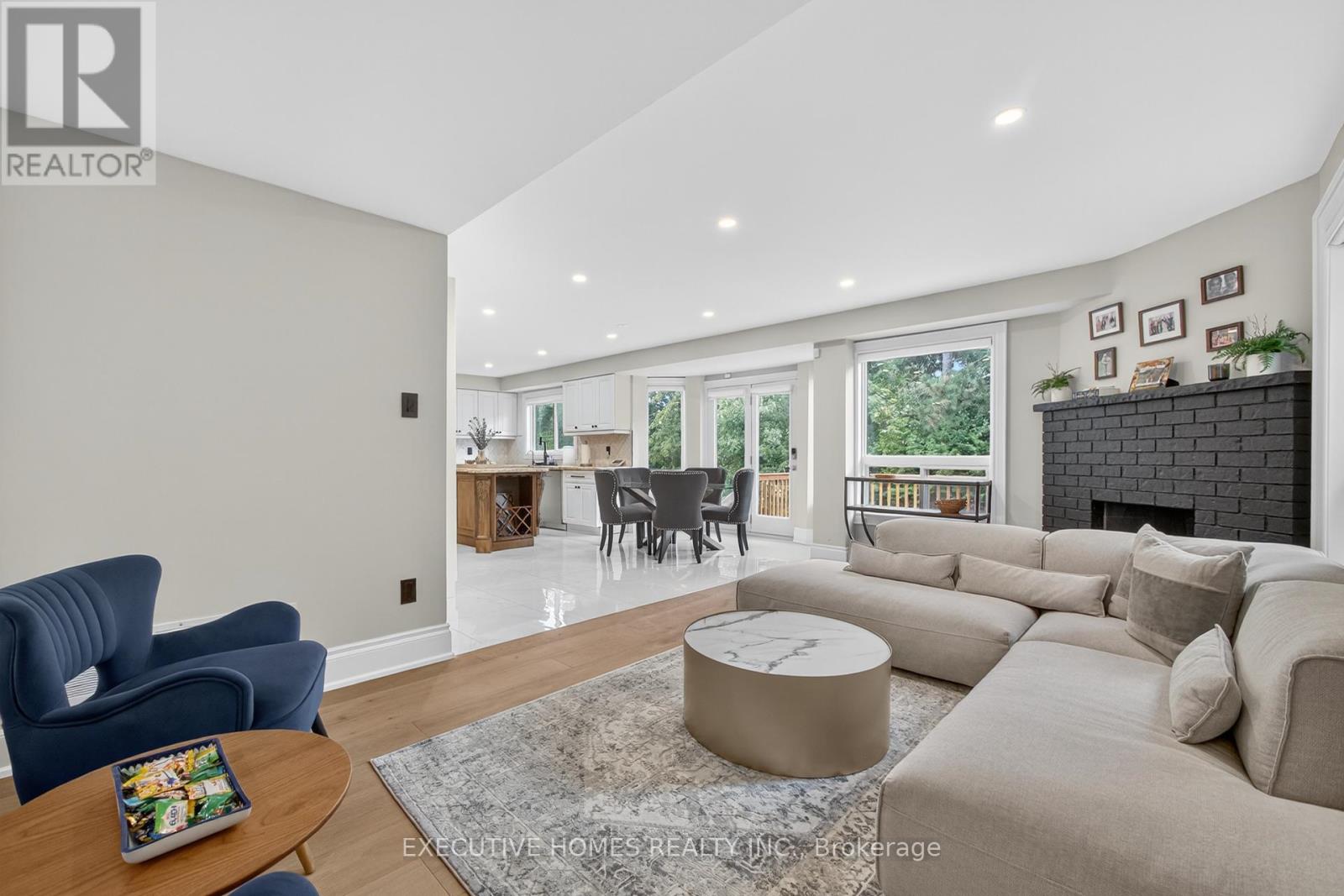 2966 Tradewind Drive, Mississauga, Ontario  L5N 6L3 - Photo 16 - W12386560