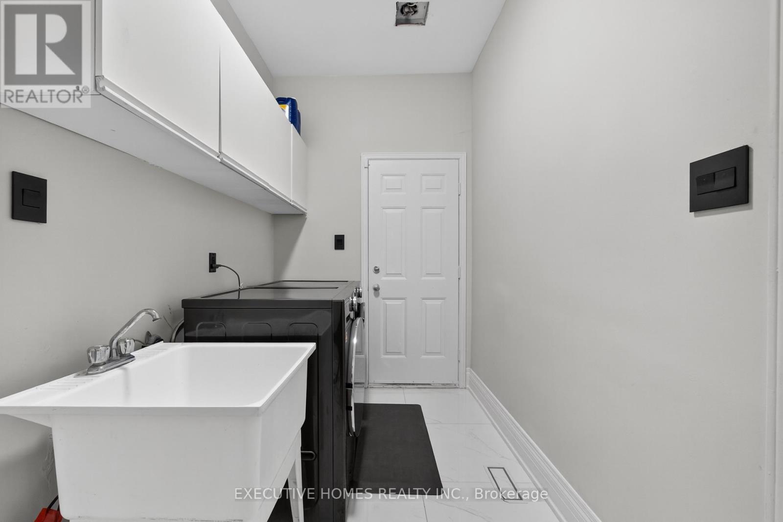 2966 Tradewind Drive, Mississauga, Ontario  L5N 6L3 - Photo 42 - W12386560