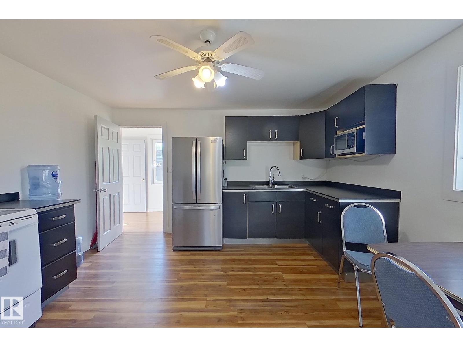 301 2nd Street, Thorhild, Alberta  T0A 3J0 - Photo 4 - E4456569
