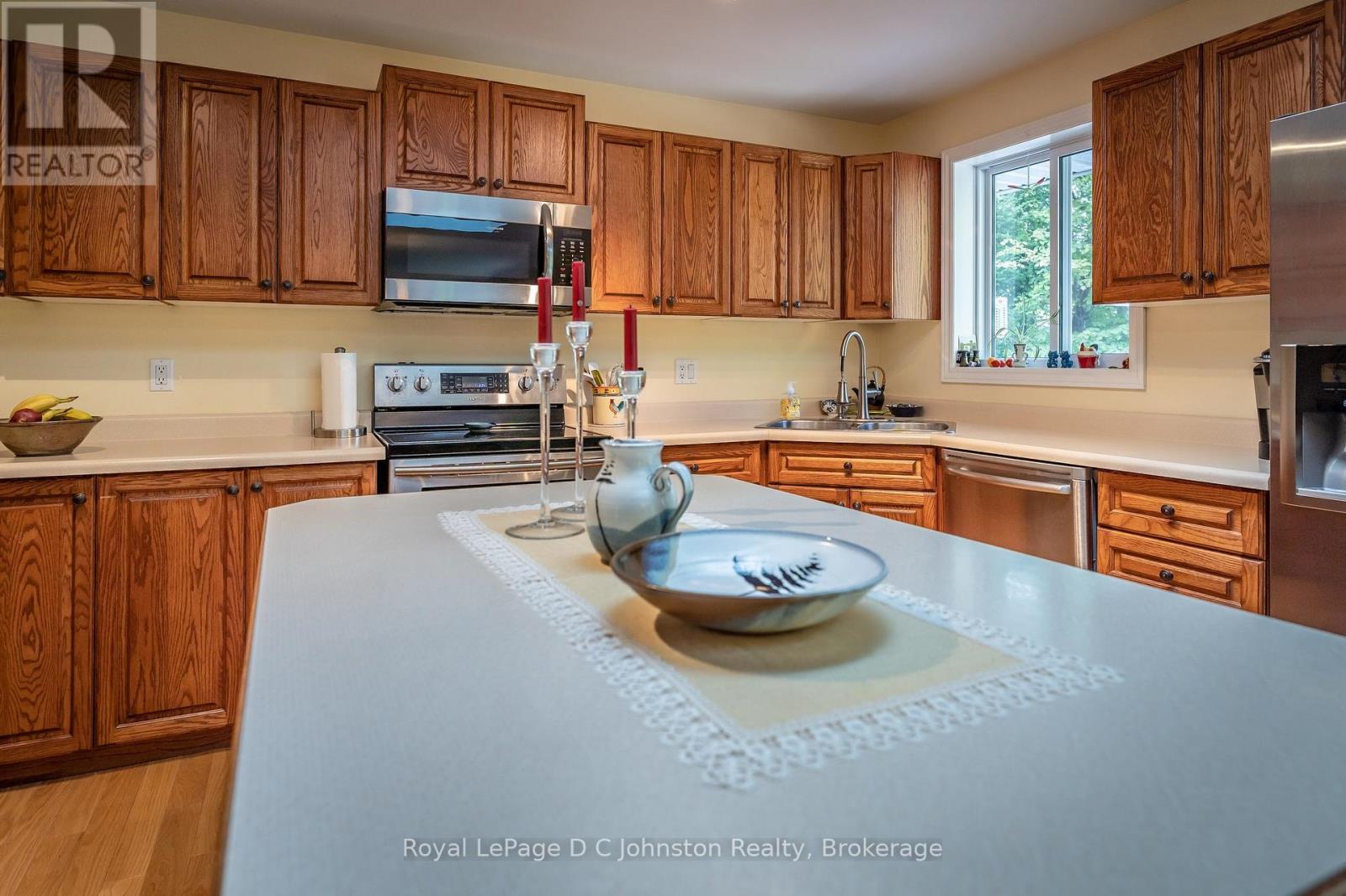 27 Gremik Crescent, South Bruce Peninsula, Ontario  N0H 2G0 - Photo 14 - X12386603