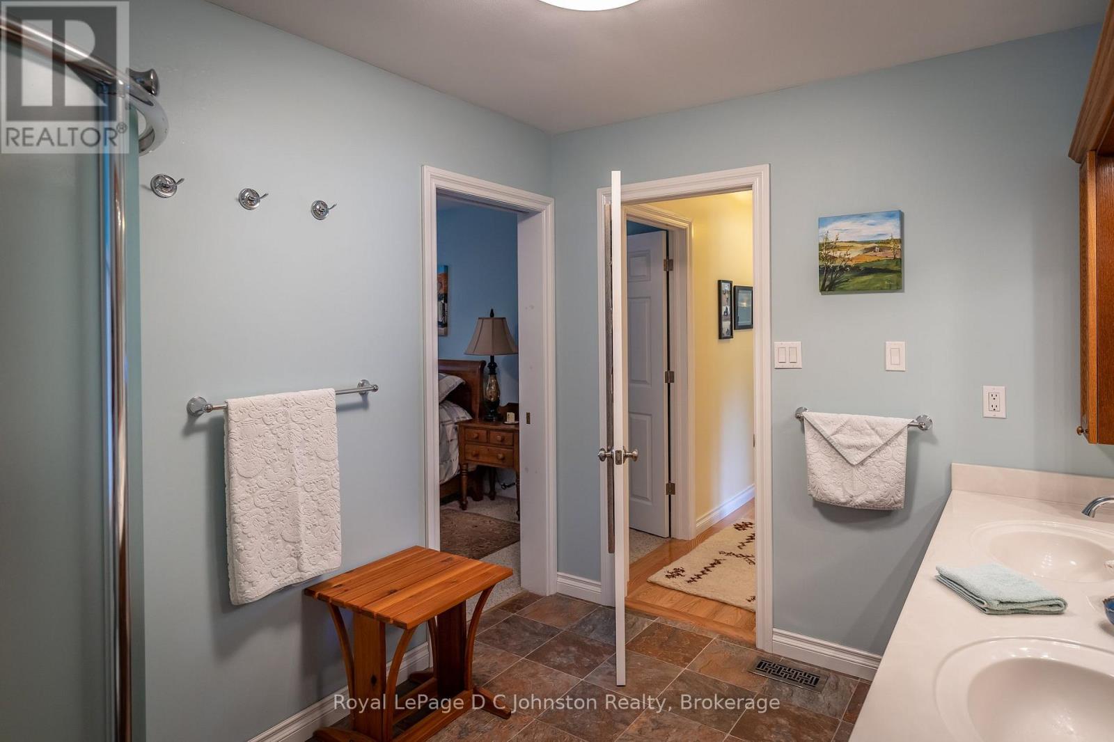 27 Gremik Crescent, South Bruce Peninsula, Ontario  N0H 2G0 - Photo 22 - X12386603