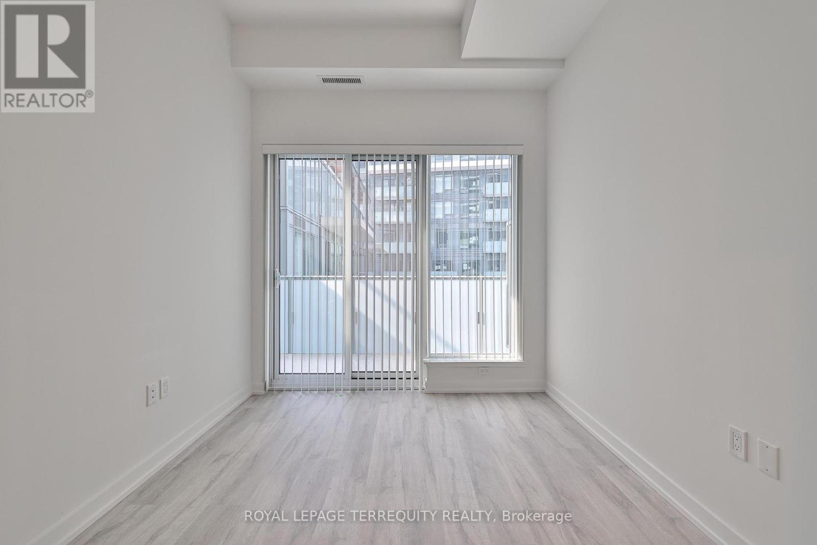 801 - 8 Olympic Garden Drive, Toronto, Ontario  M2M 0B9 - Photo 12 - C12386592
