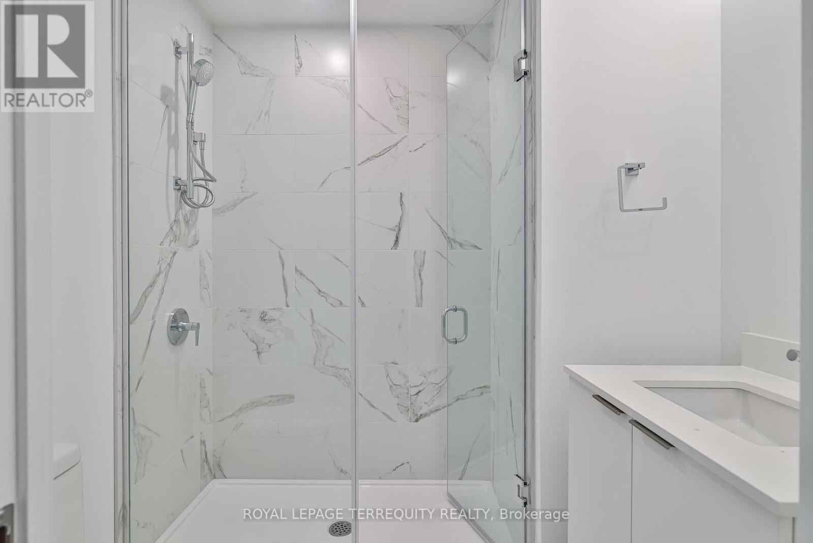 801 - 8 Olympic Garden Drive, Toronto, Ontario  M2M 0B9 - Photo 13 - C12386592