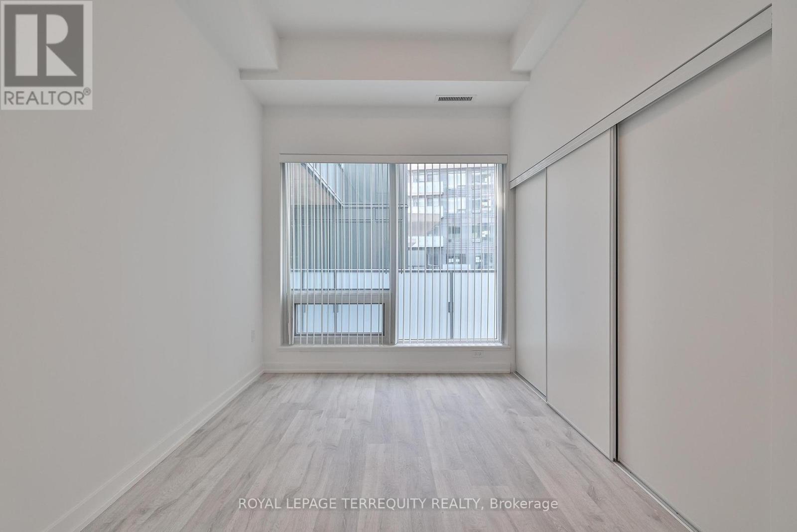 801 - 8 Olympic Garden Drive, Toronto, Ontario  M2M 0B9 - Photo 16 - C12386592