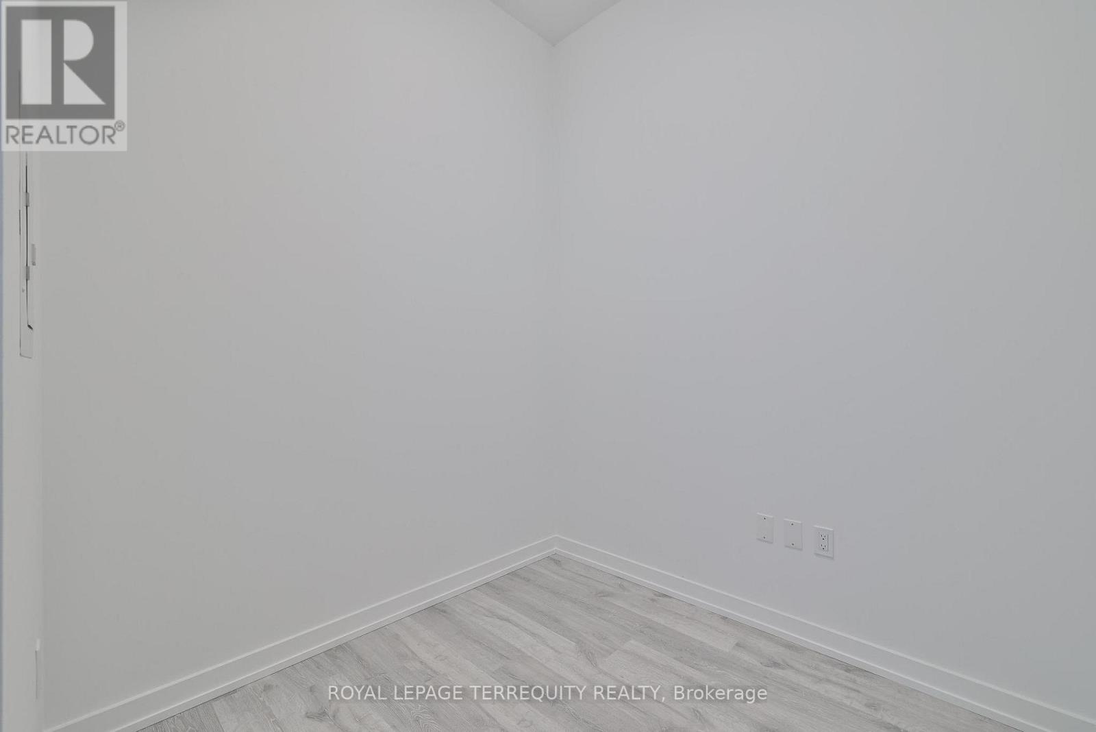 801 - 8 Olympic Garden Drive, Toronto, Ontario  M2M 0B9 - Photo 23 - C12386592