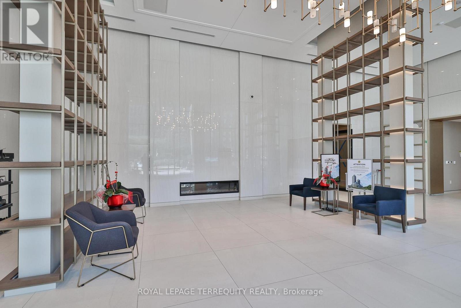 801 - 8 Olympic Garden Drive, Toronto, Ontario  M2M 0B9 - Photo 4 - C12386592