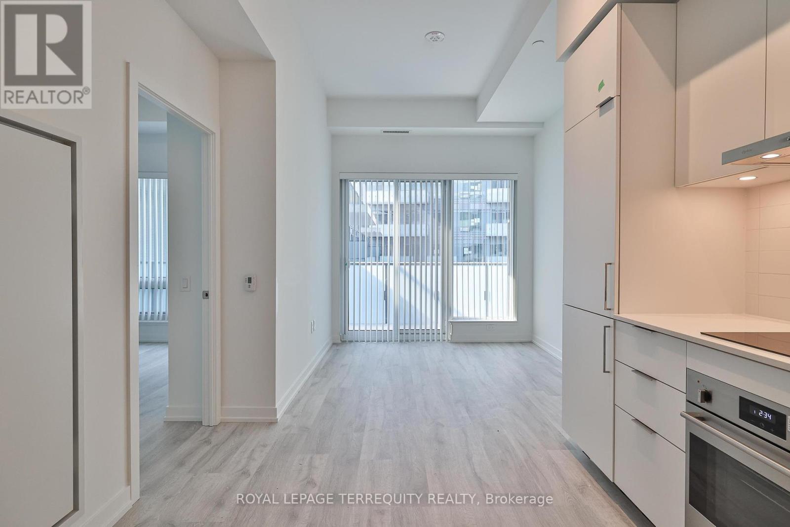 801 - 8 Olympic Garden Drive, Toronto, Ontario  M2M 0B9 - Photo 6 - C12386592
