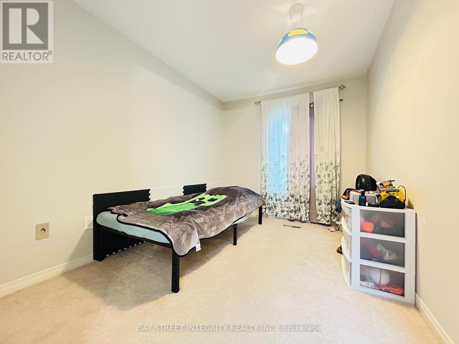 19 Belsay Court, Toronto, Ontario  M1W 3W4 - Photo 7 - E12385248