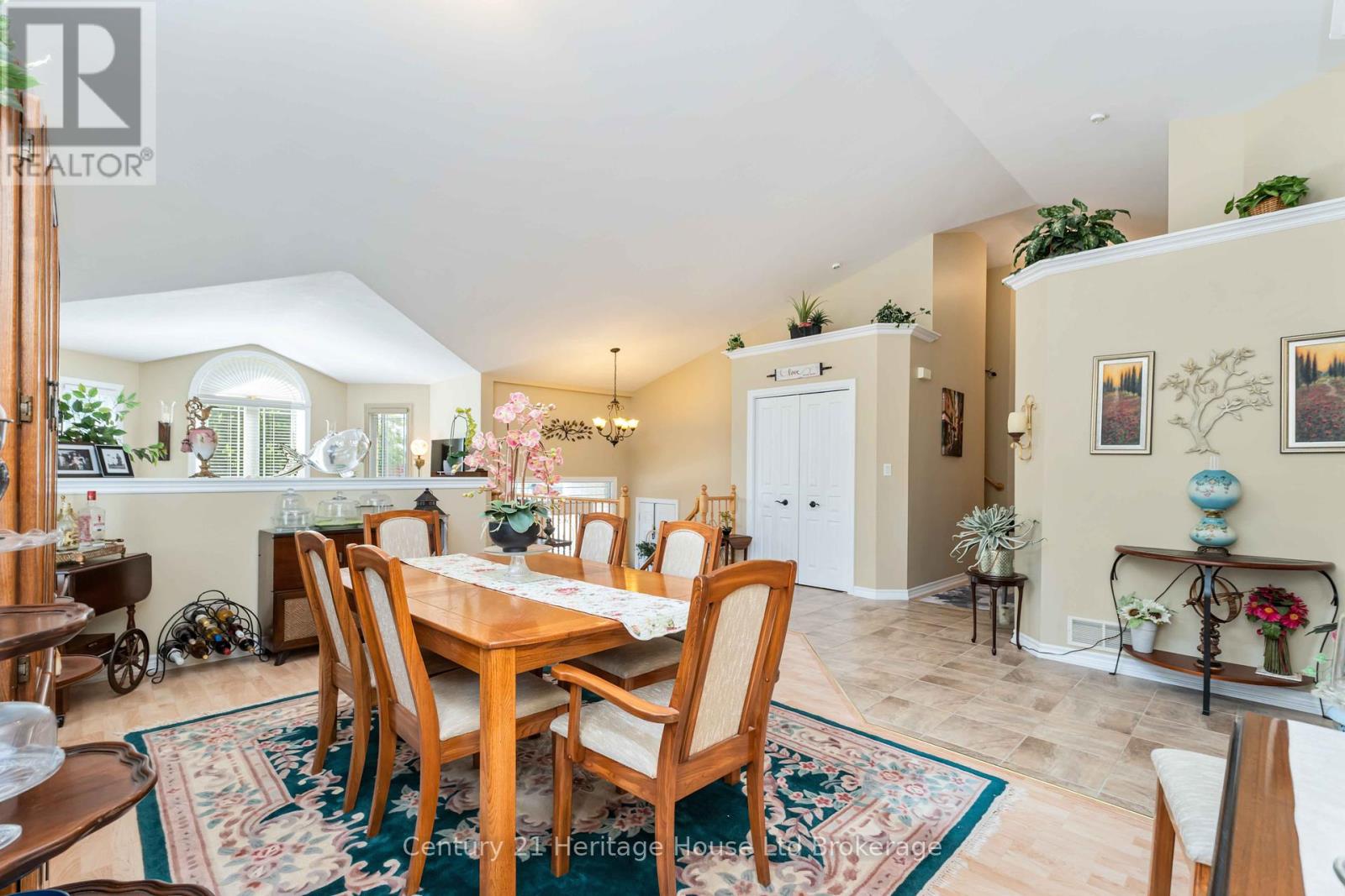 6295 Townline Road, West Lincoln, Ontario  L0R 2A0 - Photo 6 - X12386622