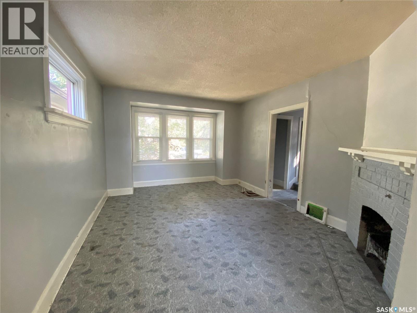 2460 Wallace Street, Regina, Saskatchewan  S4N 4B3 - Photo 4 - SK017555
