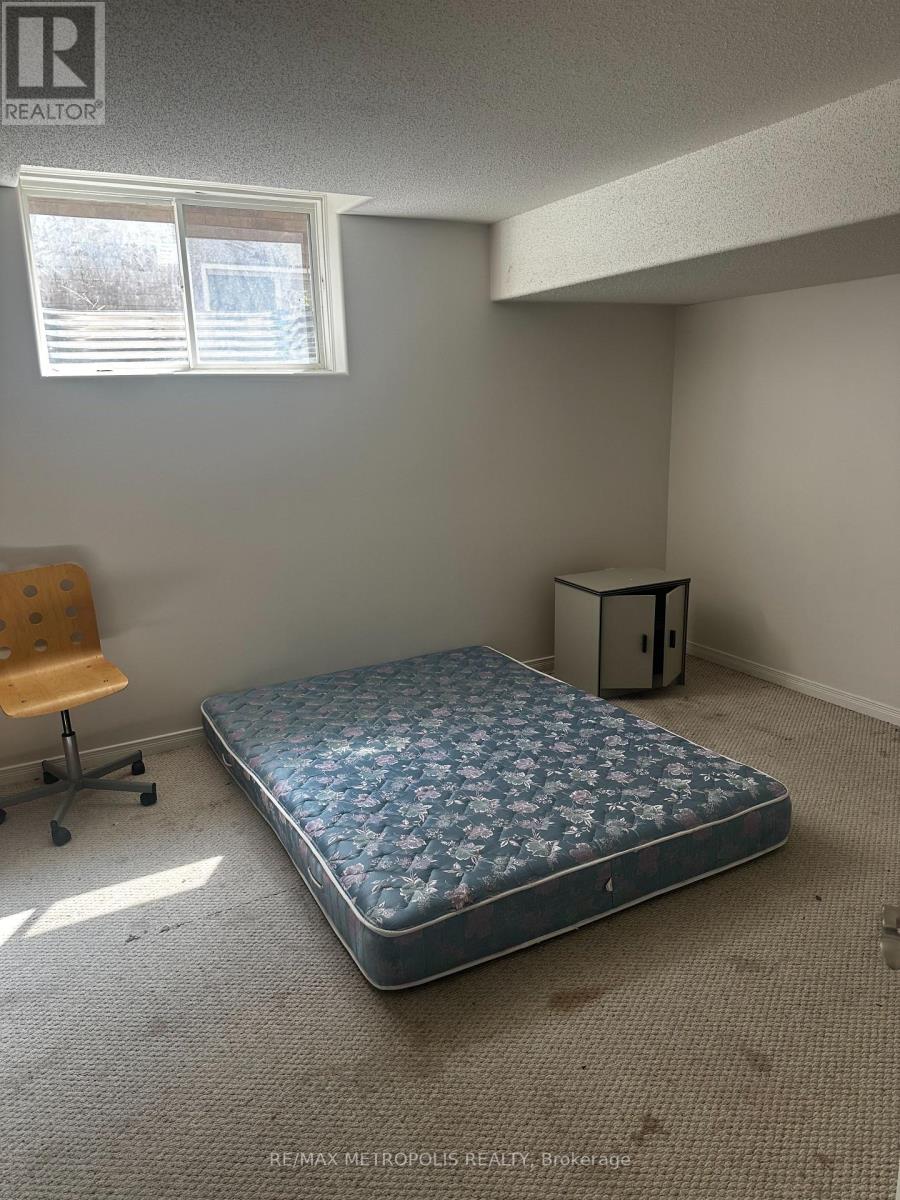 Upper Room1 - 73 Summer Lane, Selwyn, Ontario  K9L 0G4 - Photo 6 - X12386638
