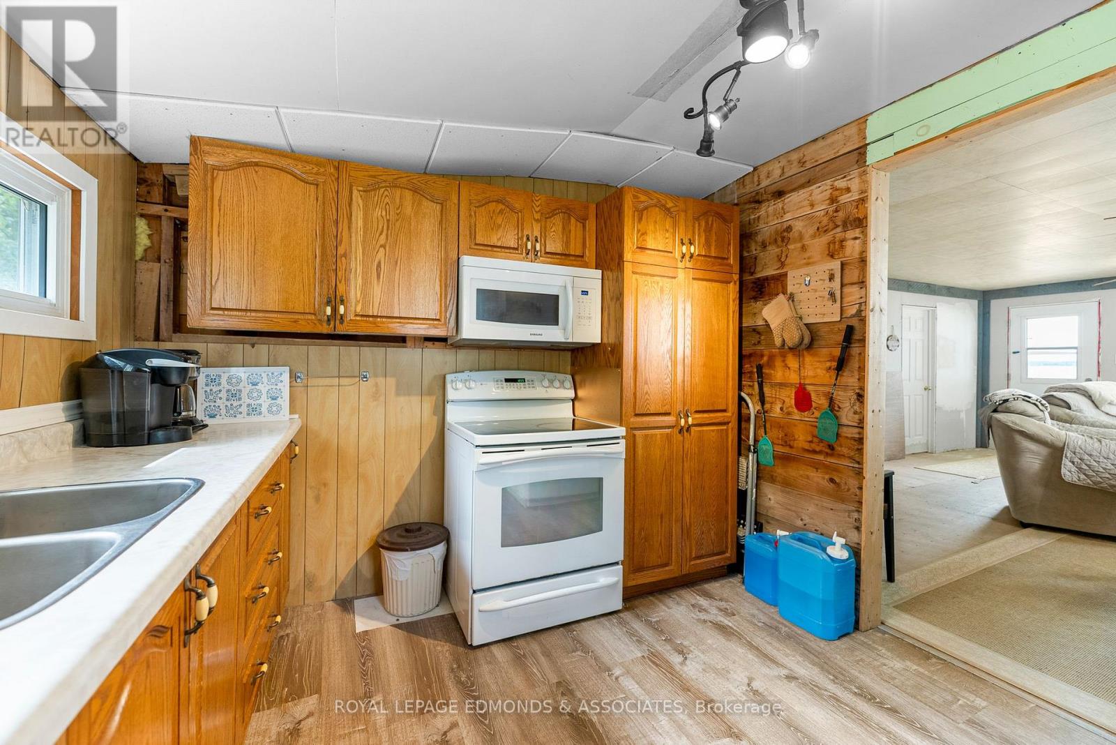 45 Greatview Trail, Whitewater Region, Ontario  K8A 6W2 - Photo 8 - X12386675