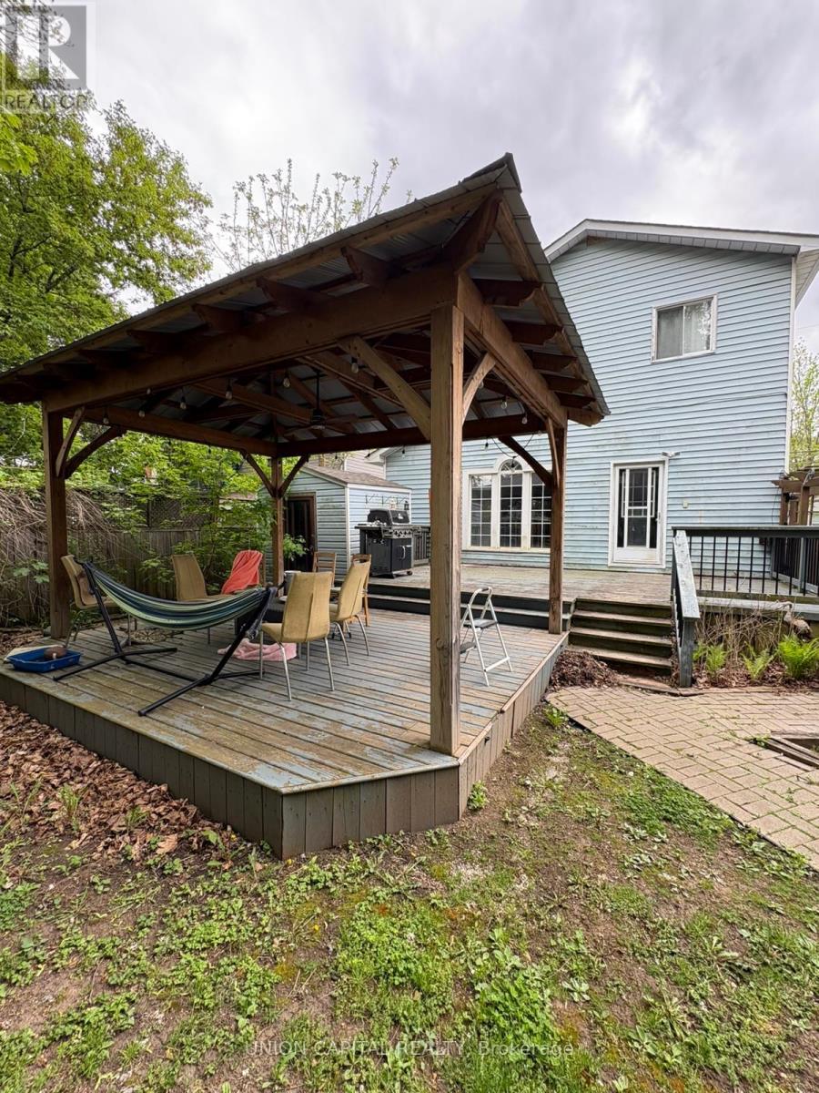 38 Ward Avenue, Hamilton (Ainslie Wood), Ontario  L8S 2E6 - Photo 20 - X12162376