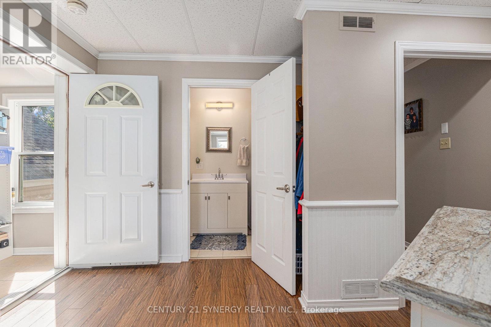 49 Main Street E, Smiths Falls, Ontario  K7A 1A5 - Photo 38 - X12386641