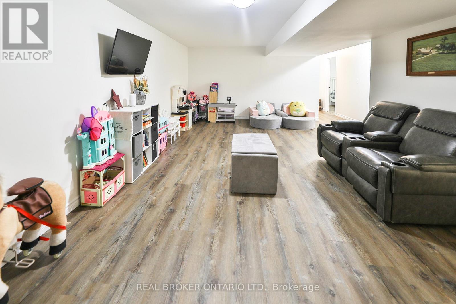8 Benjamin Lane, North Grenville, Ontario  K0G 1J0 - Photo 17 - X12386650