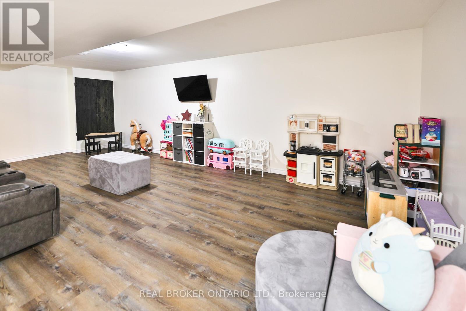 8 Benjamin Lane, North Grenville, Ontario  K0G 1J0 - Photo 18 - X12386650
