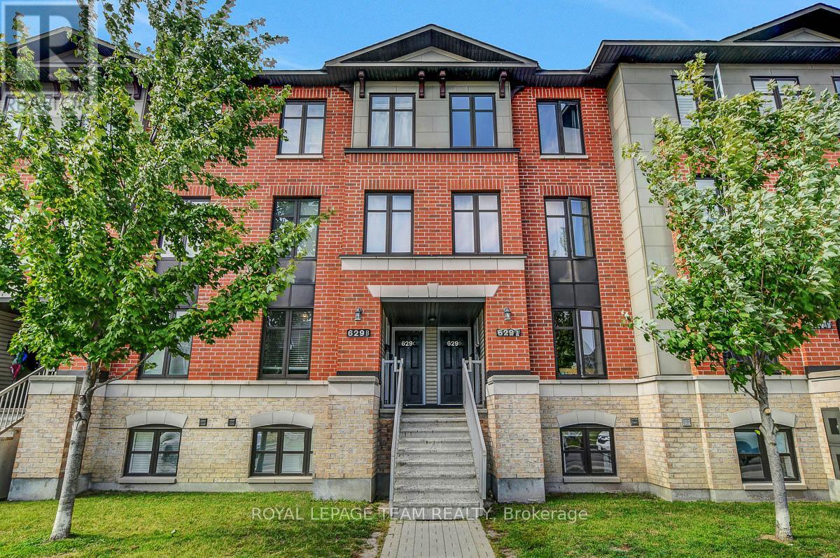 B - 629 CHAPMAN MILLS DRIVE, Ottawa, Ontario
