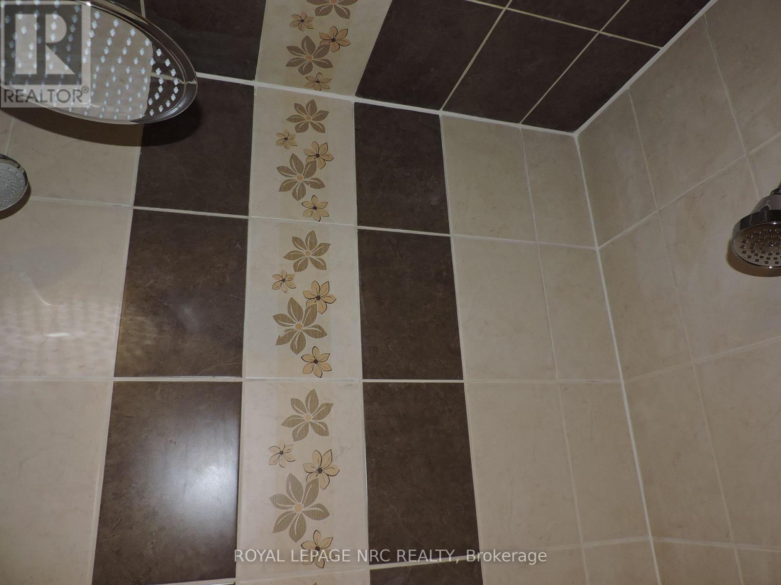 340 Oxford Avenue, Fort Erie, Ontario  L0S 1B0 - Photo 26 - X12386668
