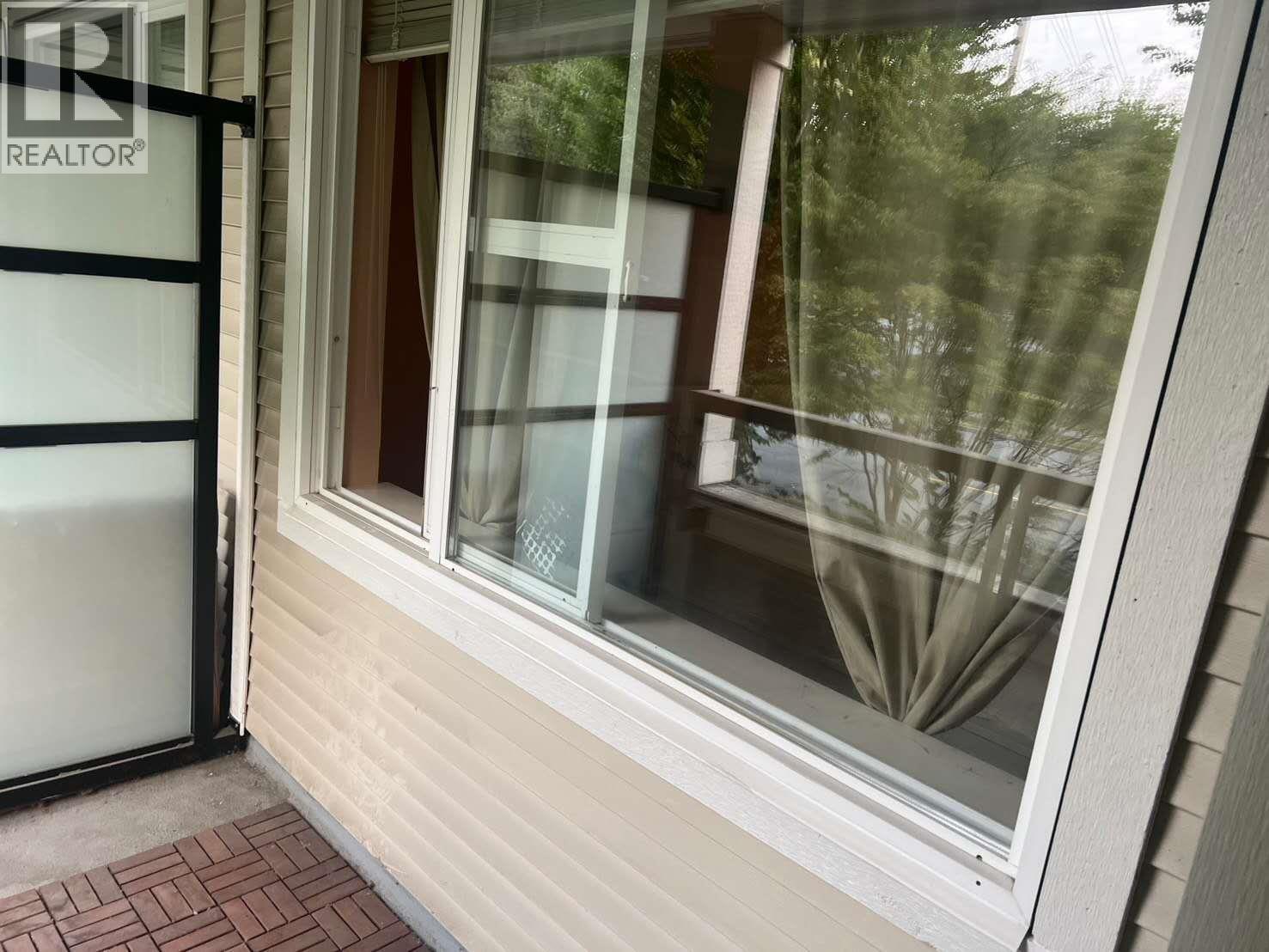 209 6888 Southpoint Drive, Burnaby, British Columbia  V3N 5E3 - Photo 12 - R3011832