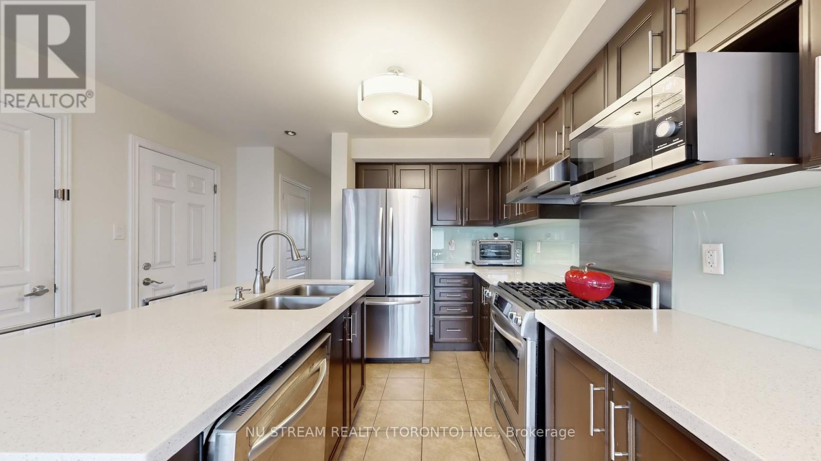 79 Stoyell Drive, Richmond Hill (Jefferson), Ontario  L4E 0M9 - Photo 10 - N12386677