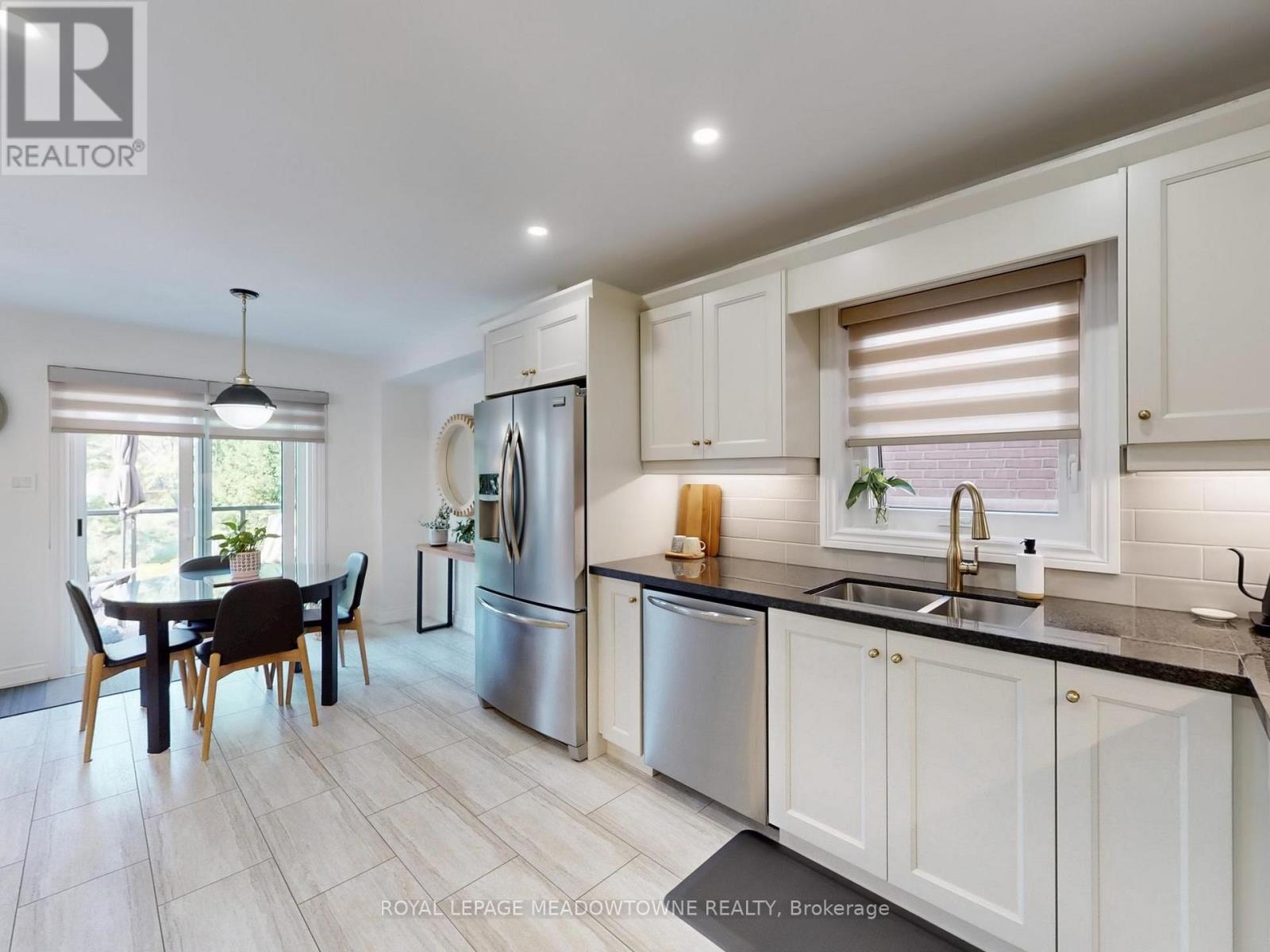 Property at 184 MOWAT CRESCENT image 5