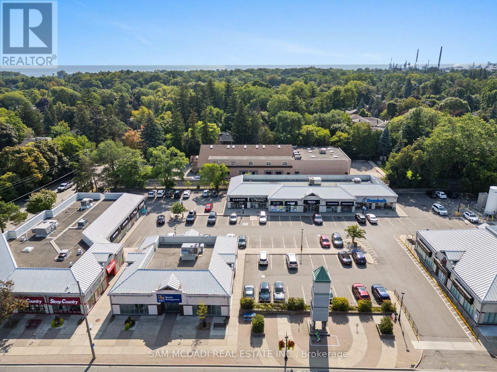 1651 Lakeshore Road W, Mississauga (Clarkson), Ontario  L5J 1J4 - Photo 18 - W12386671