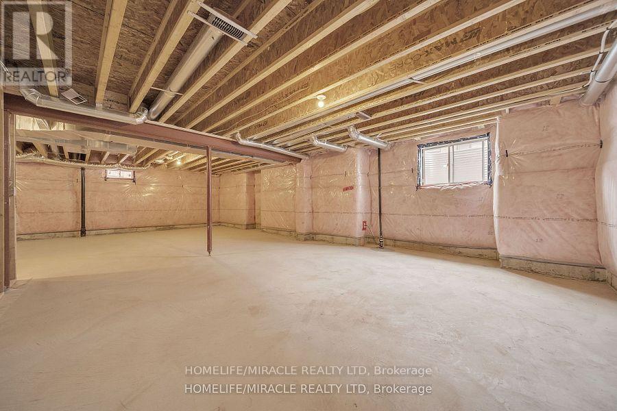1536 Buttercup Court, Milton, Ontario  L9E 2G3 - Photo 36 - W12386674