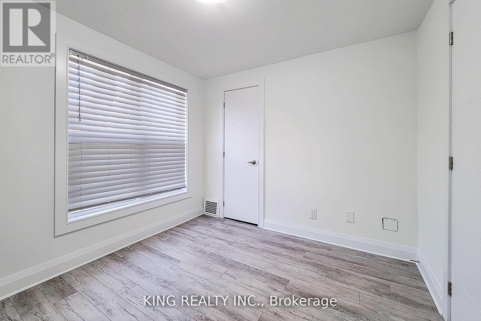 4464 Ellis Street, Niagara Falls (Downtown), Ontario  L2E 1H4 - Photo 19 - X12386659