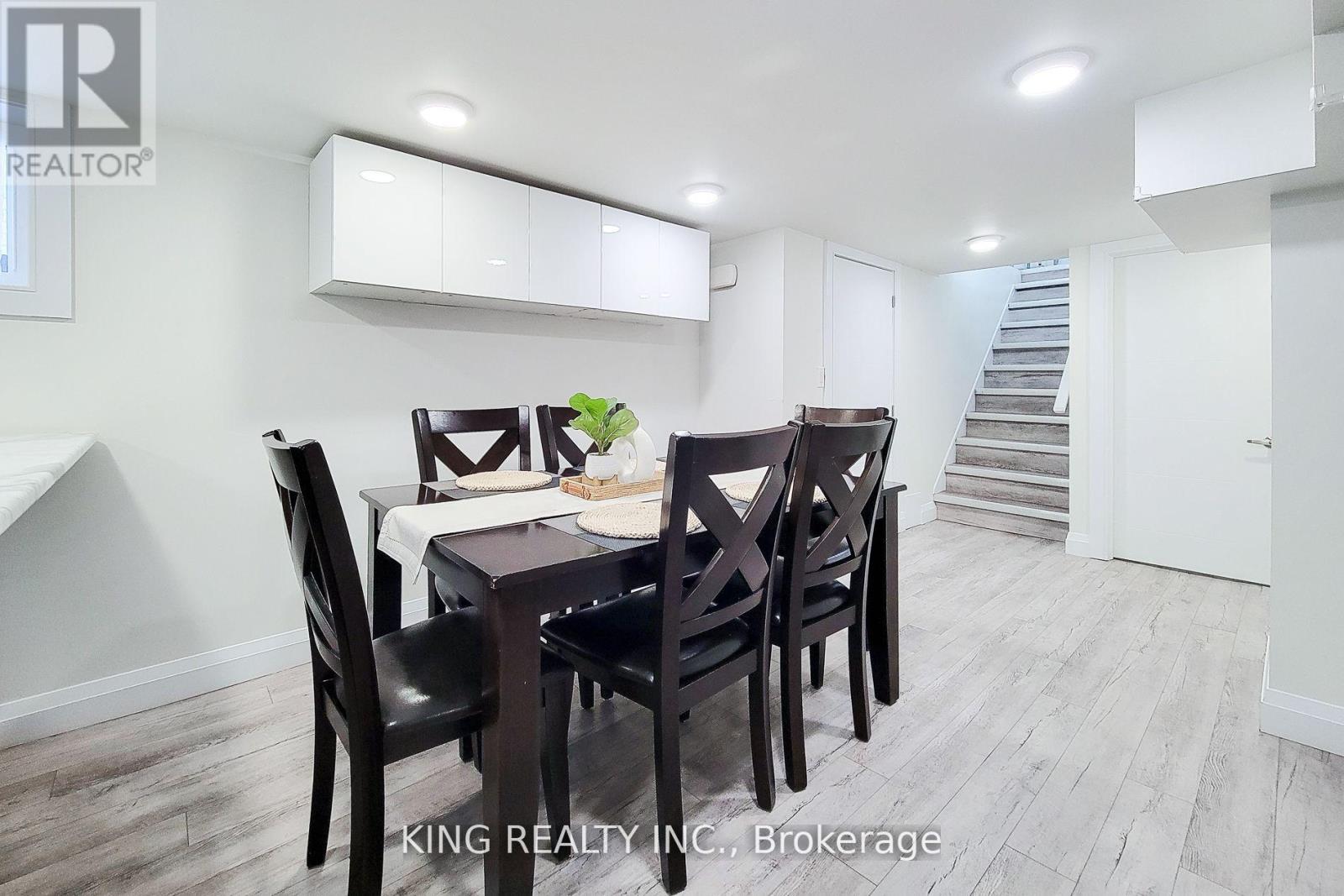 4464 Ellis Street, Niagara Falls (Downtown), Ontario  L2E 1H4 - Photo 21 - X12386659