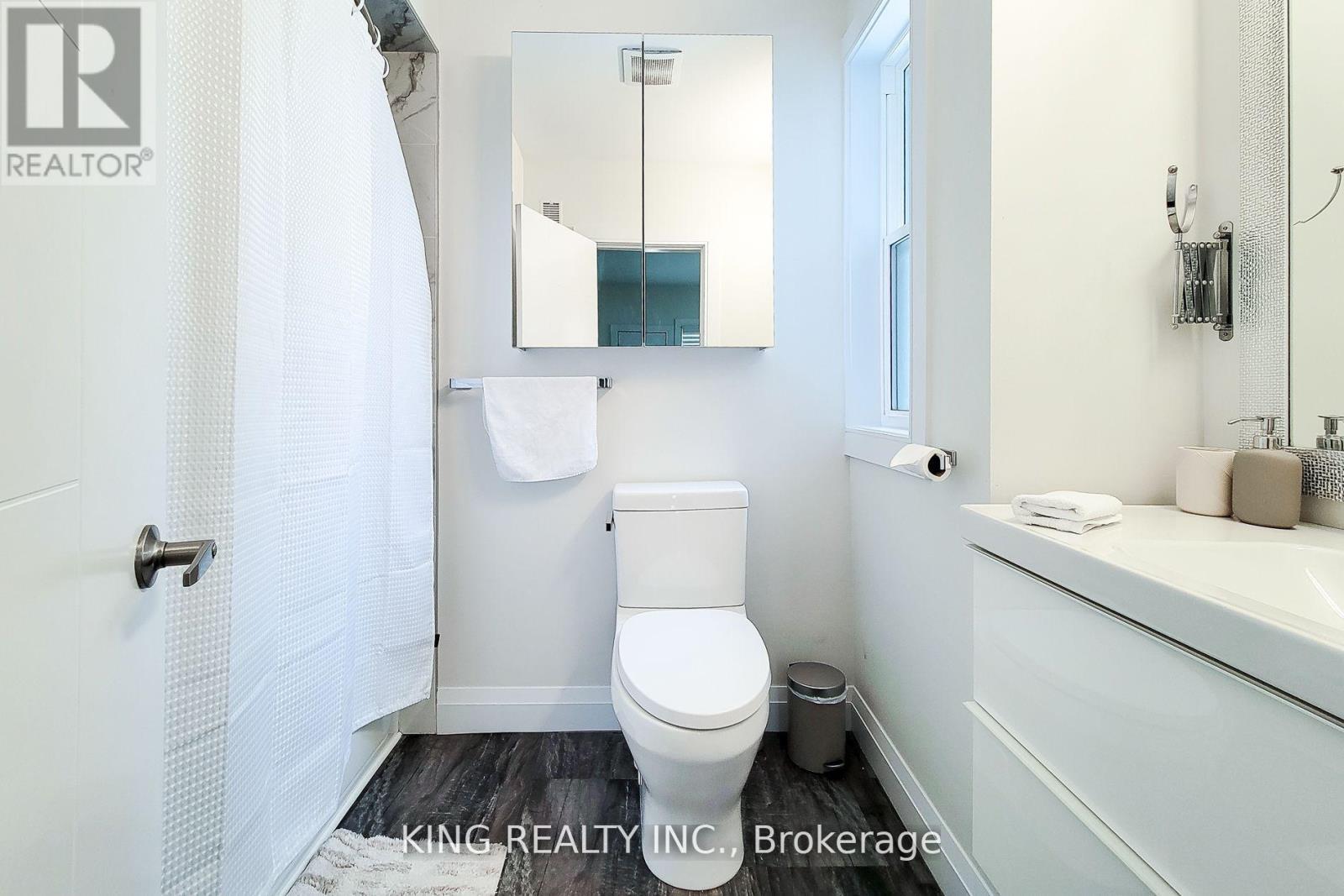 4464 Ellis Street, Niagara Falls (Downtown), Ontario  L2E 1H4 - Photo 6 - X12386659