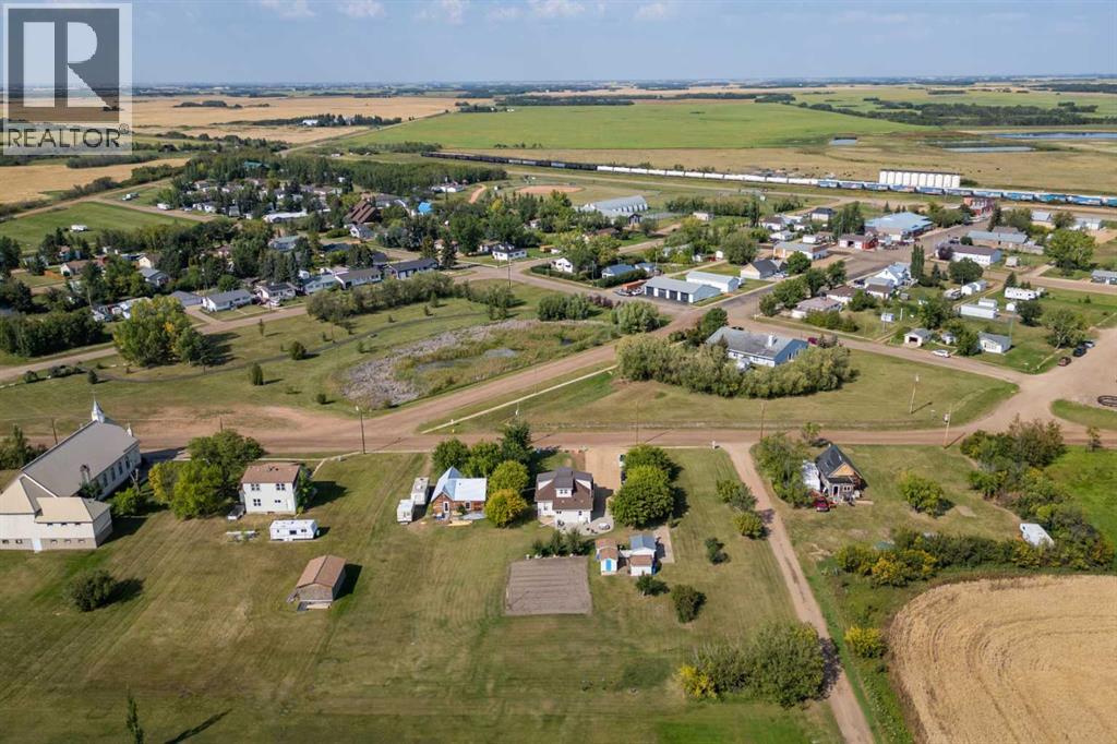 307 Manning Avenue, Heisler, Alberta  T0B 2A0 - Photo 34 - A2253670