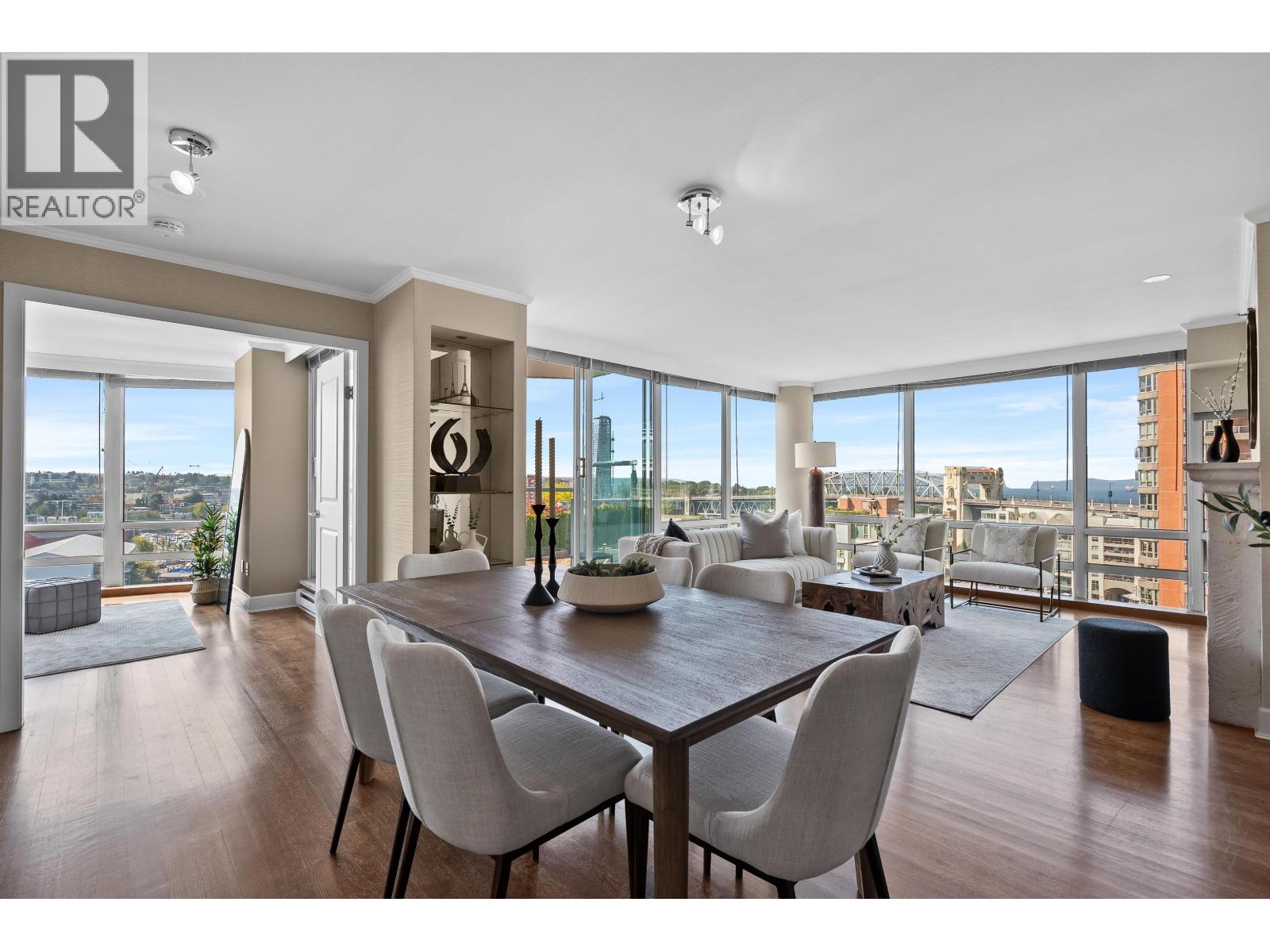 1301 1501 Howe Street, Vancouver, British Columbia  V6Z 2P8 - Photo 1 - R3042663