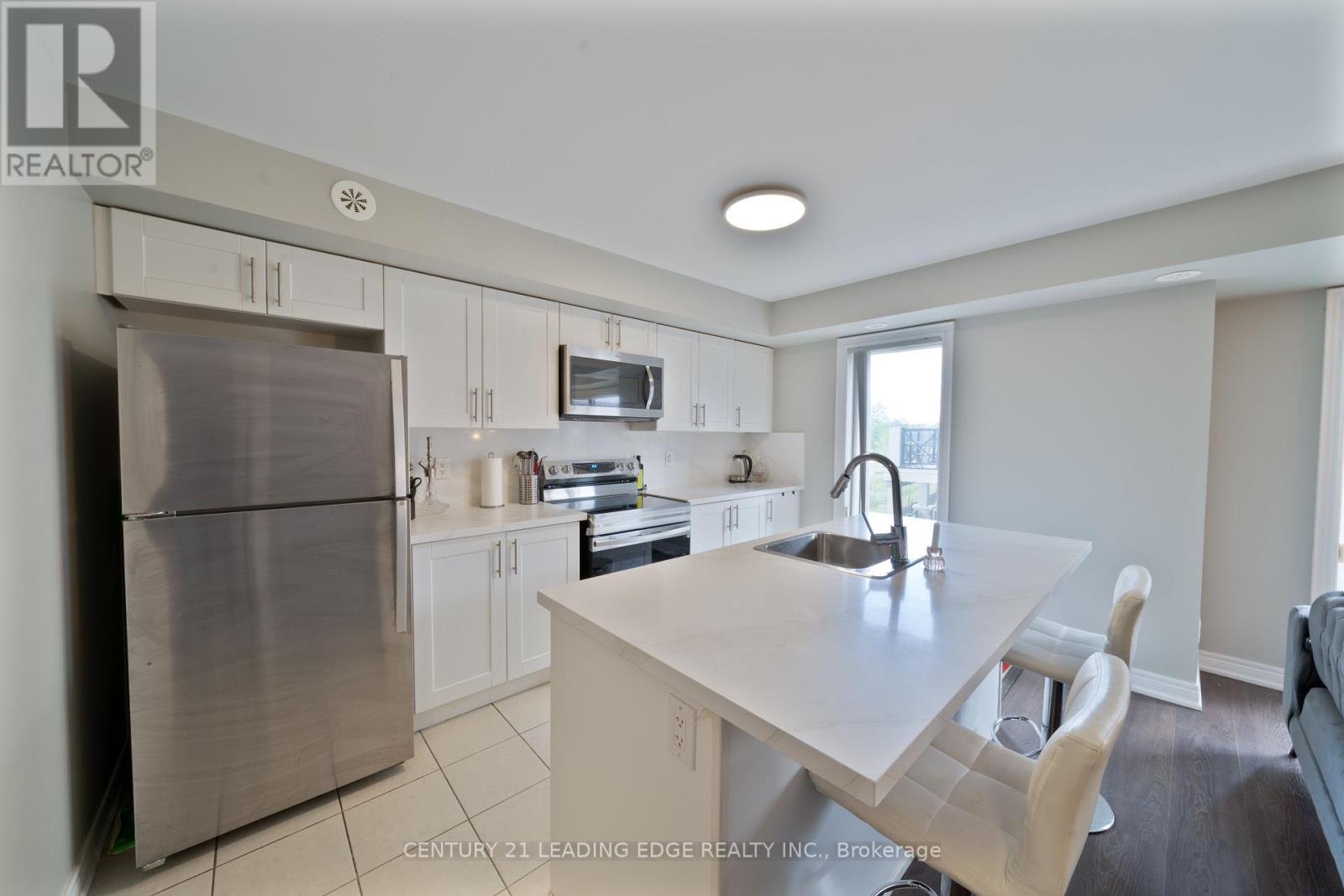 132 - 2 Dunsheath Way, Markham (Cornell), Ontario  L6B 1N3 - Photo 6 - N12386683