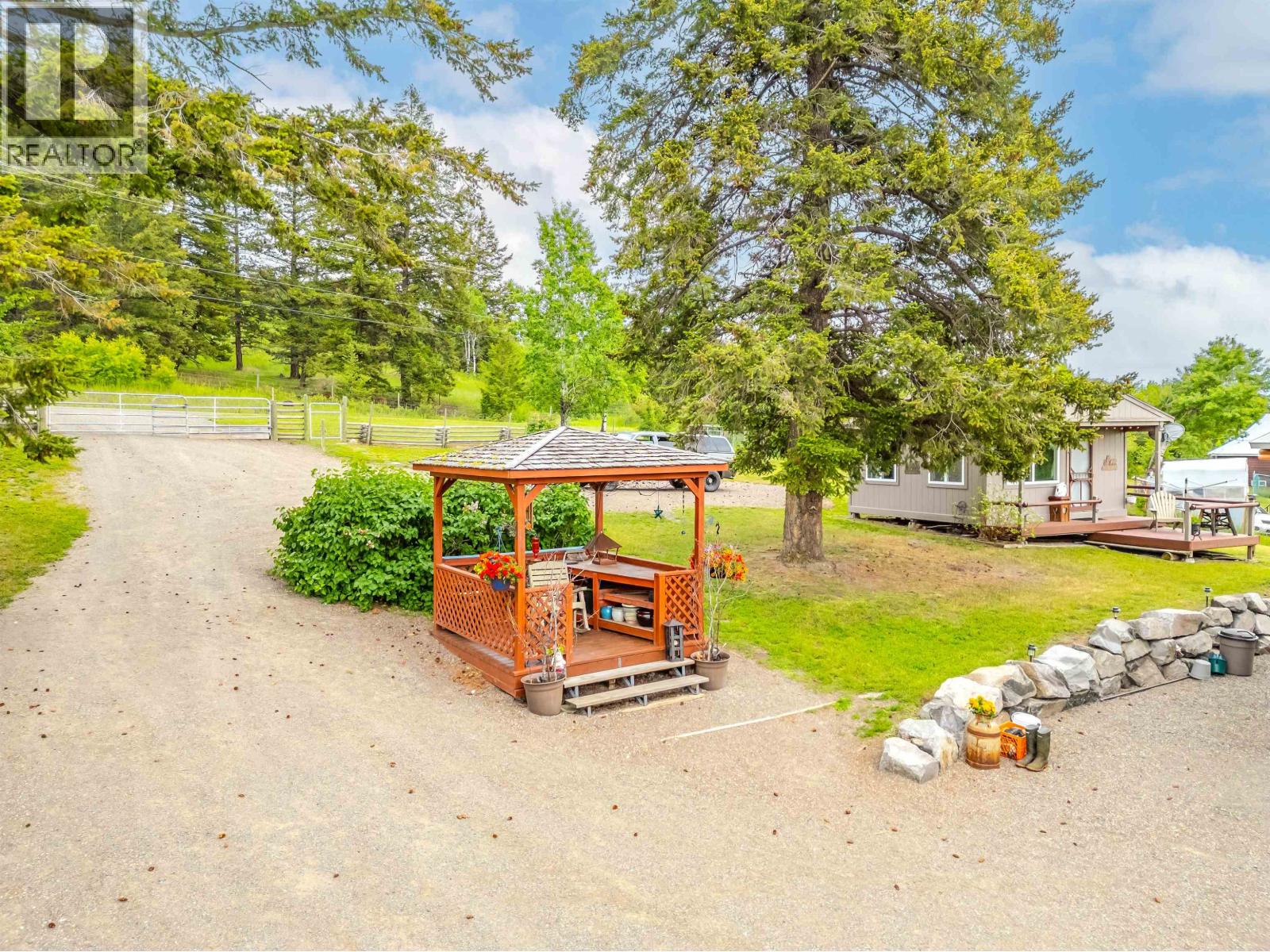 4162 Lac La Hache Station Road, Lac La Hache, British Columbia  V0K 1T0 - Photo 11 - R3044507