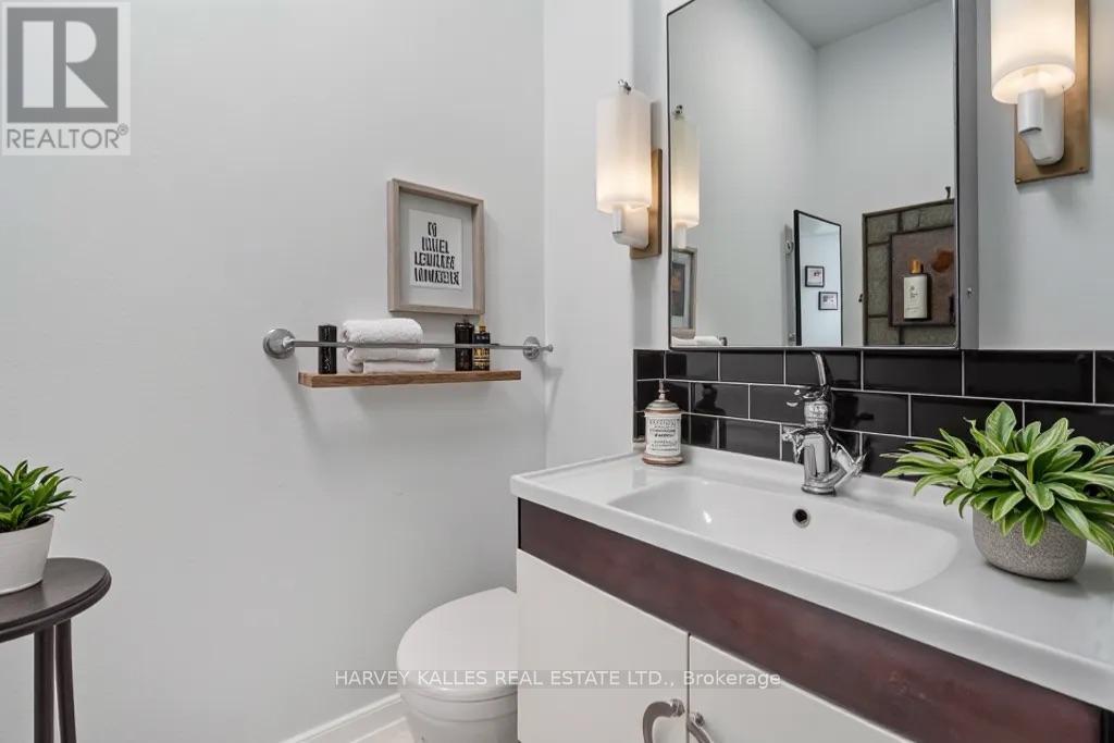 1623 Eglinton Avenue W, Mississauga (East Credit), Ontario  L5M 7C1 - Photo 16 - W12386699