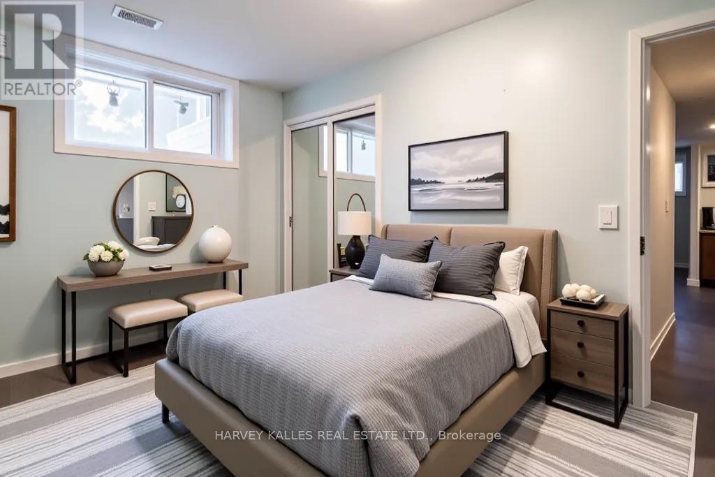 1623 Eglinton Avenue W, Mississauga (East Credit), Ontario  L5M 7C1 - Photo 37 - W12386699
