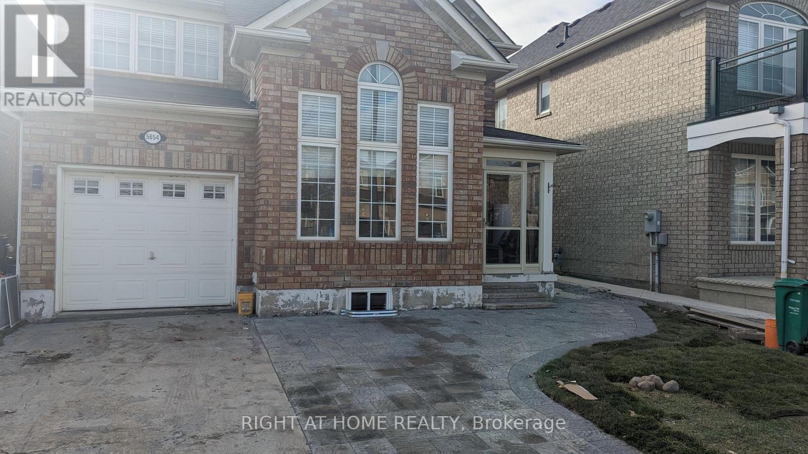 Basement Unit - 5654 Churchill Meadows Boulevard, Mississauga, Ontario  L5M 7A7 - Photo 1 - W12386711