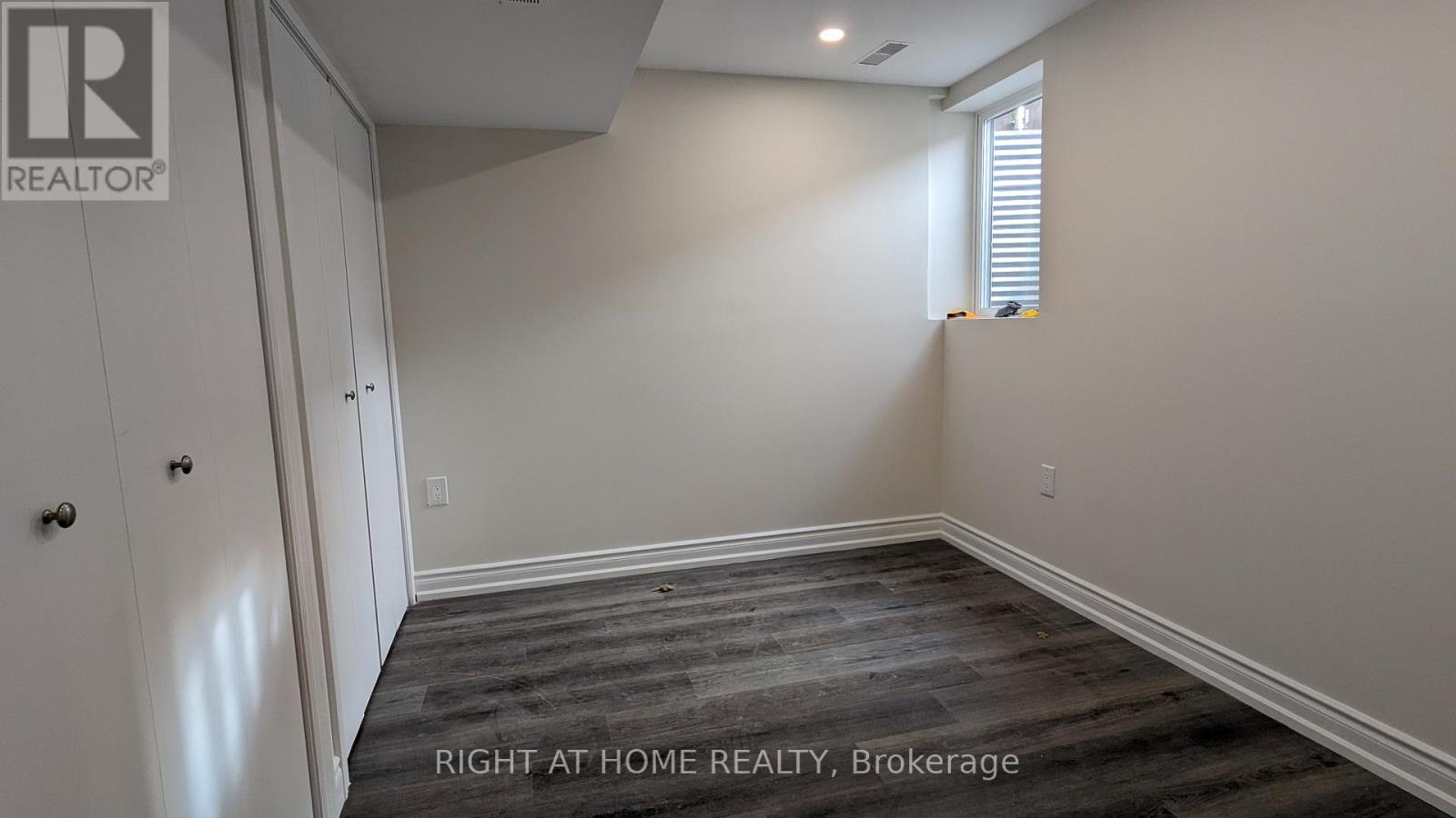 Basement Unit - 5654 Churchill Meadows Boulevard, Mississauga, Ontario  L5M 7A7 - Photo 11 - W12386711