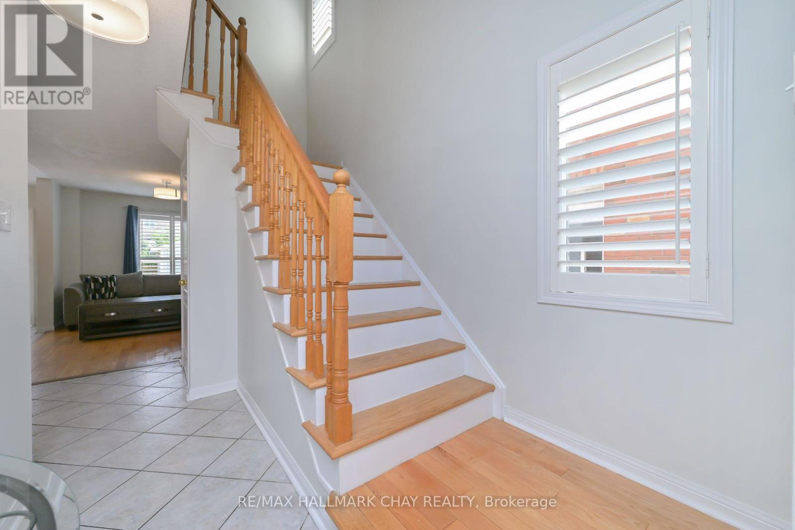 54 Cadillac Crescent, Brampton, Ontario  L7A 3B6 - Photo 13 - W12386712