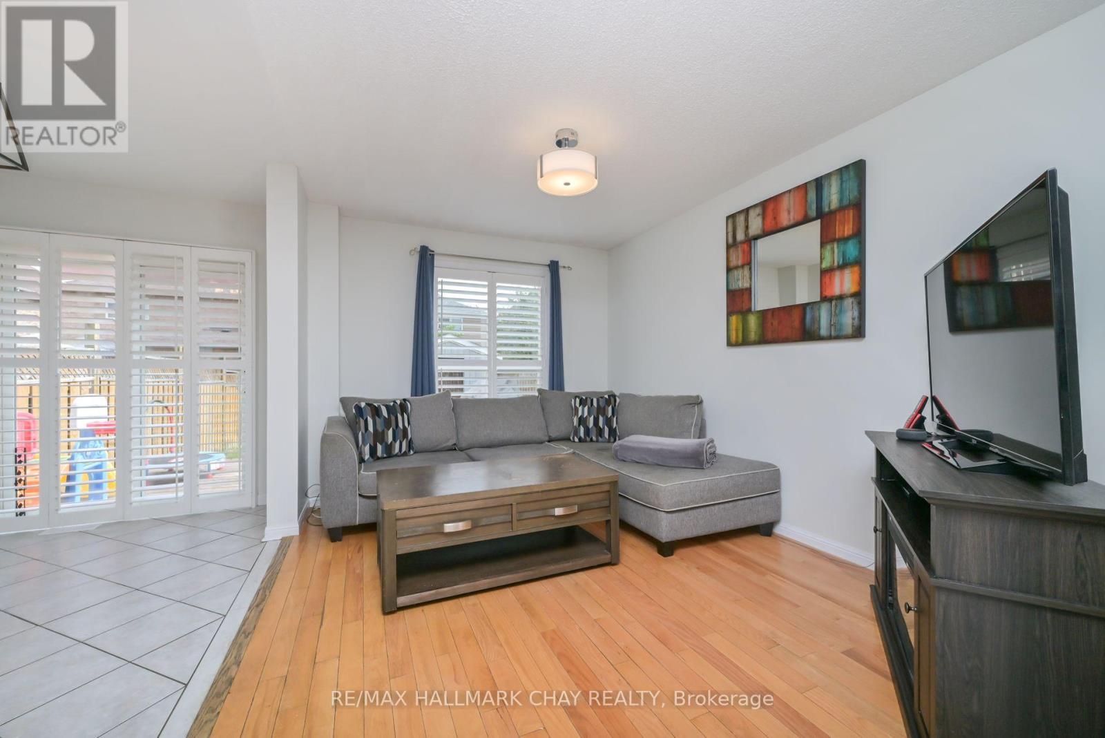 54 Cadillac Crescent, Brampton, Ontario  L7A 3B6 - Photo 9 - W12386712