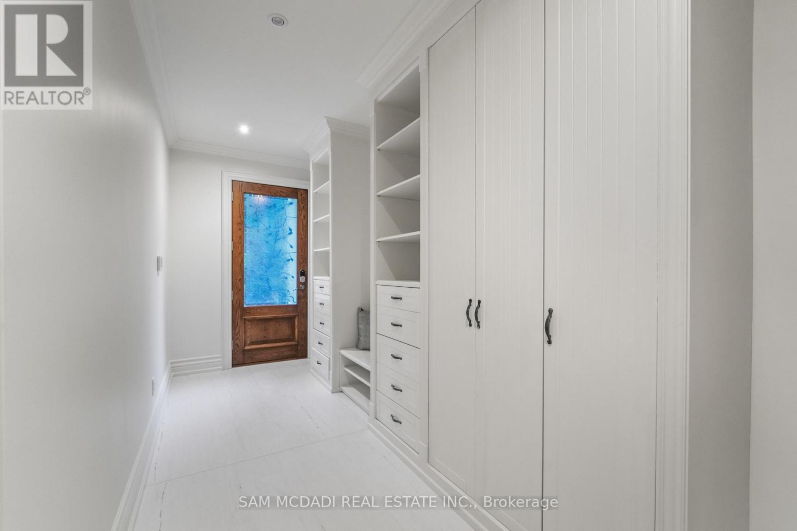 2025 Heartwood Court, Mississauga (Erindale), Ontario  L5C 4P7 - Photo 16 - W12386714
