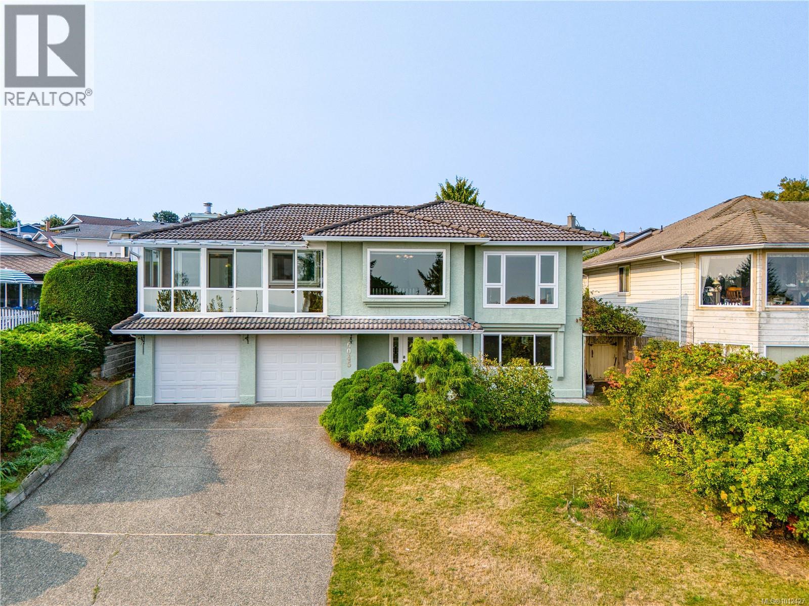 6045 Icarus Dr, Nanaimo, British Columbia