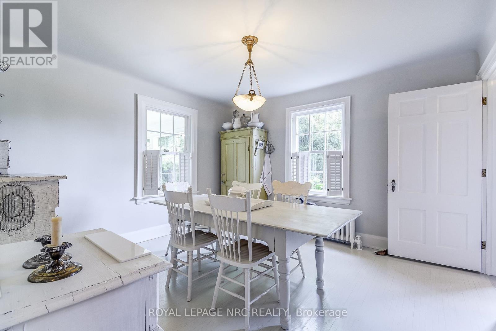 2 Pinehill Road, St. Catharines, Ontario  L2R 3R5 - Photo 13 - X12385886