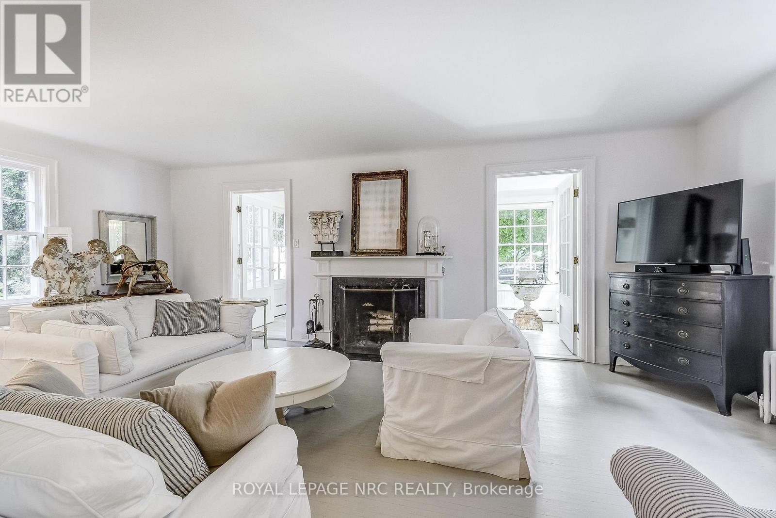 2 Pinehill Road, St. Catharines, Ontario  L2R 3R5 - Photo 16 - X12385886