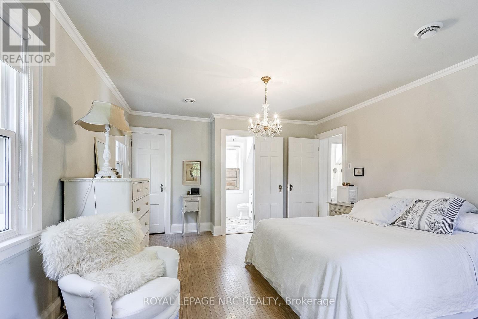 2 Pinehill Road, St. Catharines, Ontario  L2R 3R5 - Photo 25 - X12385886
