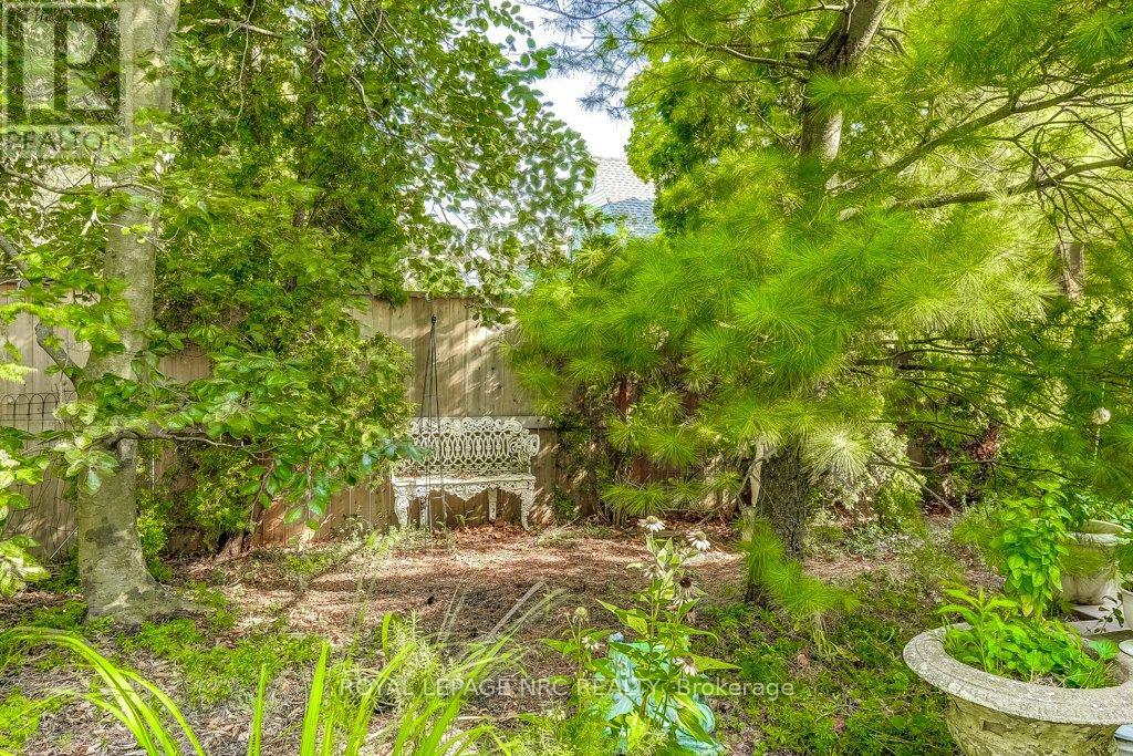 2 Pinehill Road, St. Catharines, Ontario  L2R 3R5 - Photo 46 - X12385886